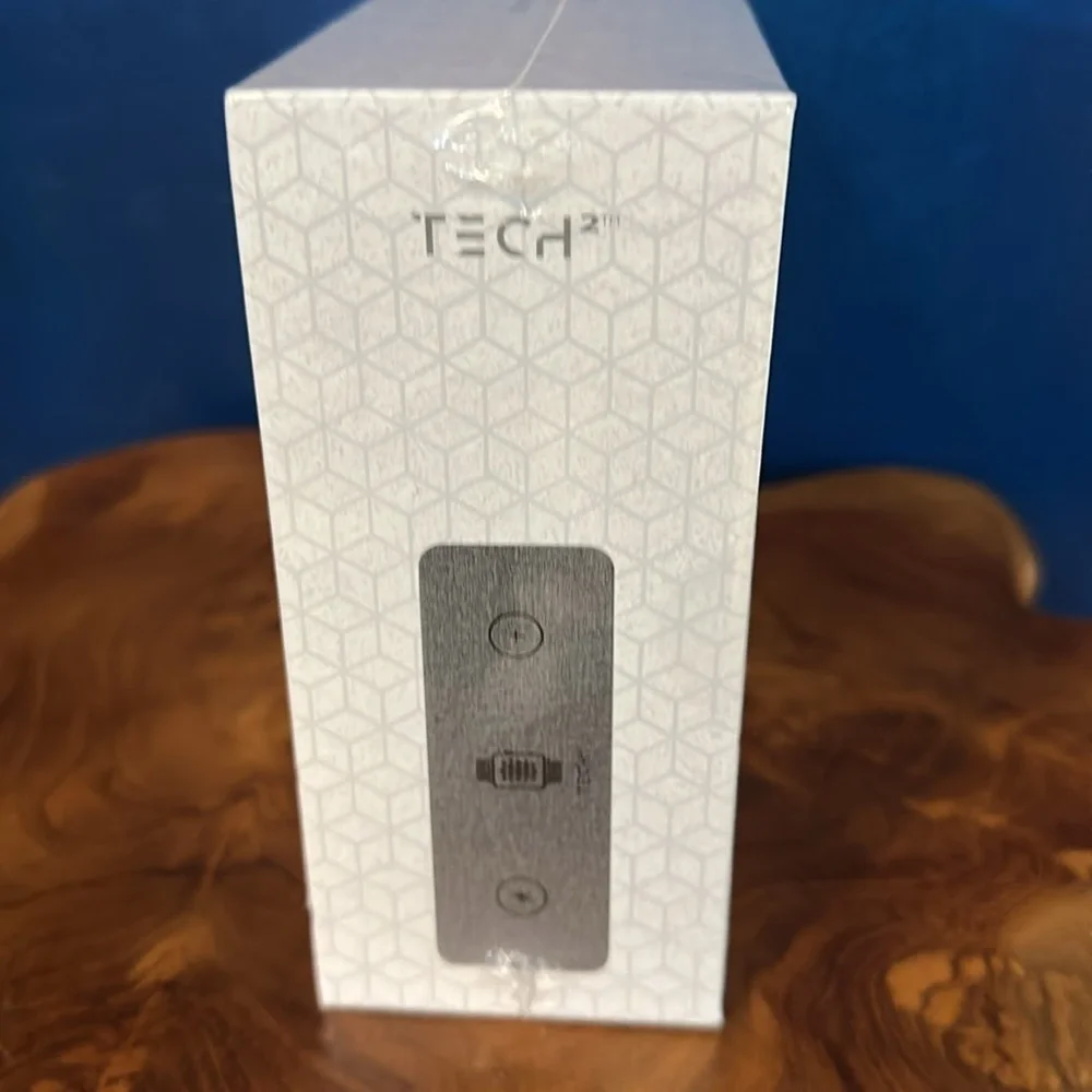 New Factory Sealed Tech2 Wireless Charger 3-Device Charging Pad